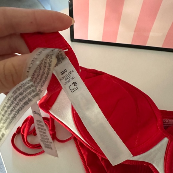 Victoria's Secret swimsuit 32C/ M - Picture 7 of 8